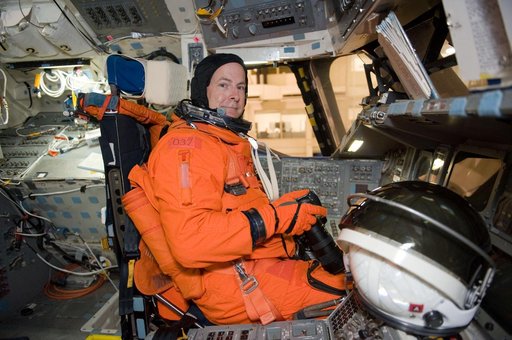 STS-131 suited payload egress training (FFT PLD EG 91019) with the STS-131 crew.