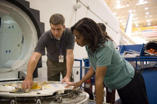 STS-131 suited payload egress training (FFT PLD EG 91019) with the STS-131 crew.