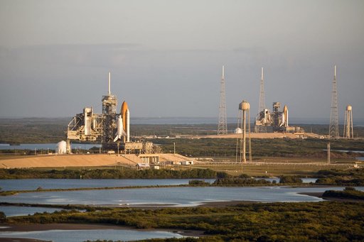 Atlantis and Endeavour on launch pads