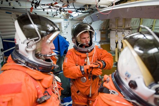 STS-132 Preflight Training: Payload egress training