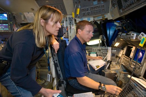 STS-130 crew during their Rendezvous sim time line training in the fixed base simulator in building 5