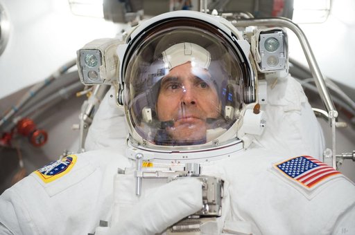SSATA PLSS Recertification/SSATA Crew Training with STS-131 crew member, astronaut Richard Mastracchio