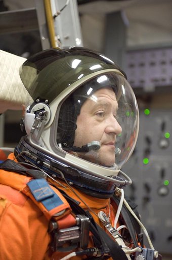 STS-130 crew during GNW PO INS OPS training in building 35