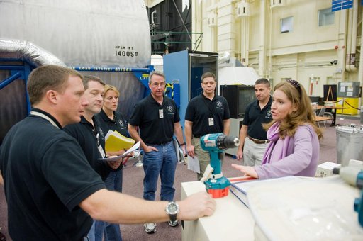 STS-130 crew during SSMTF COR/ASSY PROC training in building 9NW.