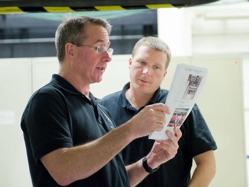 STS-130 crew during SSMTF COR/ASSY PROC training in building 9NW.