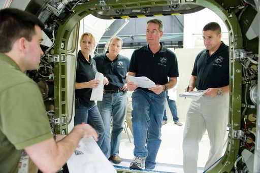 STS-130 crew during SSMTF COR/ASSY PROC training in building 9NW.