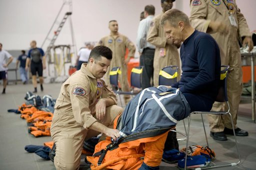 STS-132 crew during their water survival training at the NBL
