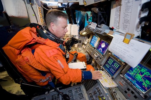 STS-133 crew members Lindsey, Boe, Drew and Kopra for Motion Base Ascent Skill 32011 training