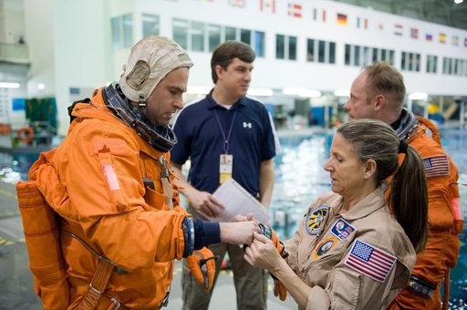 STS-134 water survival training at the NBL