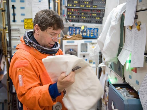 STS-133 crew during CCTII Post Insertion/Deorbit Prep training