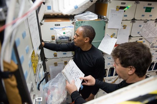 STS-133 crew during CCTII Post Insertion/Deorbit Prep training