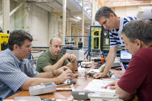 STS-132 crew during EVA TPS Repair Skills