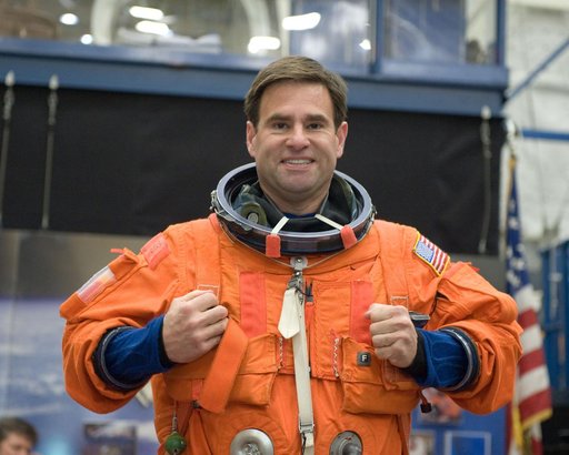 STS-134 post insertion/deorbit prep training in building 9NW's FFT mockup