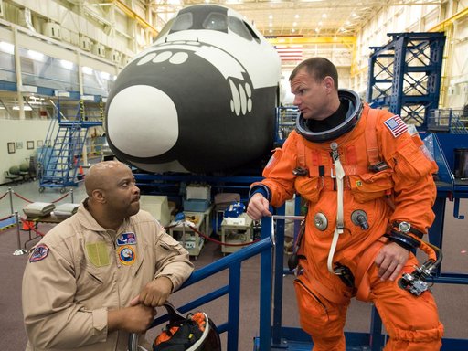 STS-132 crew during ingress/egress training
