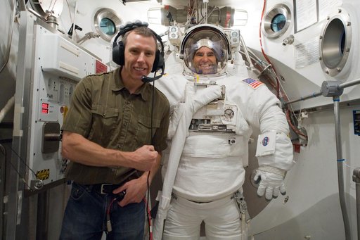 STB-SS-1912 - SSATA Crew Training for STS-134 Greg Chamitoff