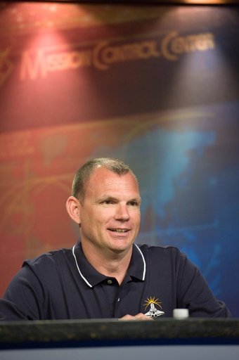STS-132 press conference