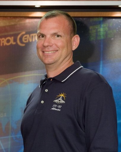 STS-132 press conference
