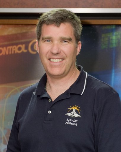 STS-132 press conference