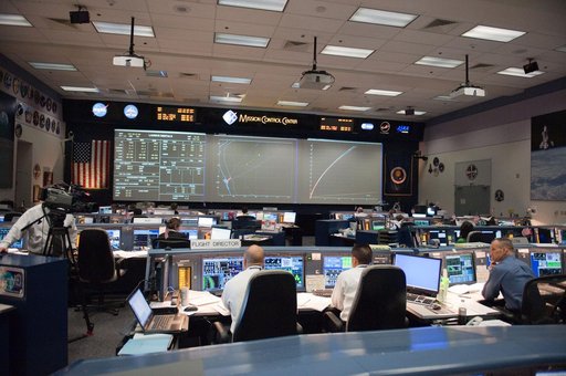 STS-132/ULF4 WFCR Flight Controllers on Console