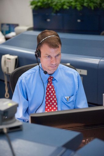 STS-132/ULF4 Flight Controllers on Console - Orbit 2