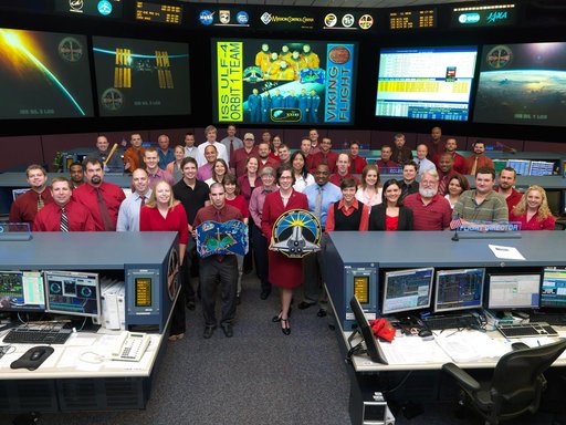STS-132/ULF-4 Flight Control Team in FCR-1