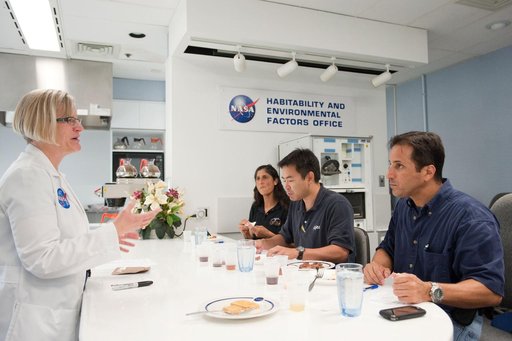Expedition 32 crew members Sunita Williams and Akihiko Hoshide