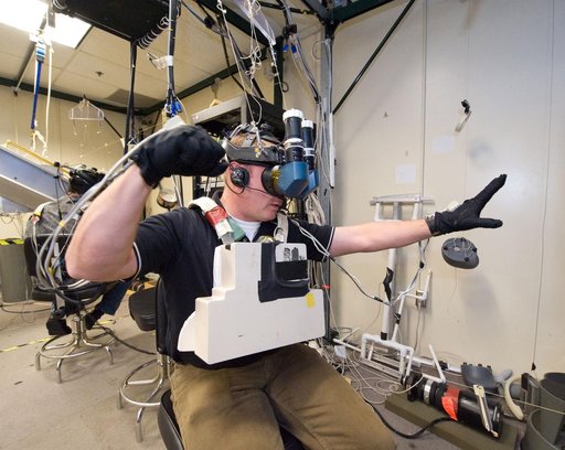 STS-134 crew in Virtual Reality Lab during their MSS/EVAA SUPT2 Team training