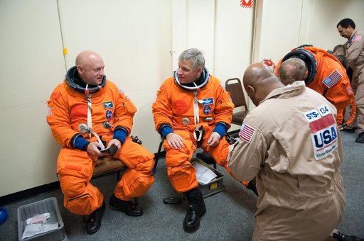 STS-134 crew training in fixed based simulator