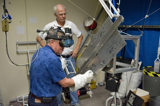 Expedition 28 Crew Training during ROBO/EVA #1 Ops