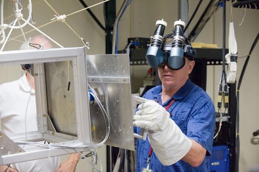 Expedition 28 Crew Training during ROBO/EVA #1 Ops