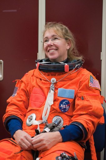 STS-335crew and training team during Payload Egress Training