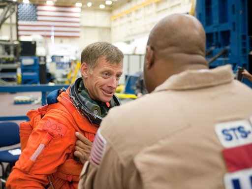 STS-335crew and training team during Payload Egress Training
