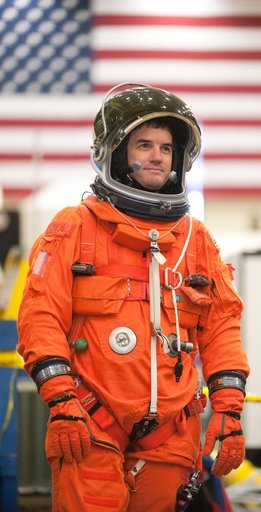 STS-335crew and training team during Payload Egress Training