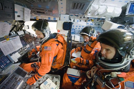 STS-335 crew during CCTII Post Insertion/Deorbit Prep 91020