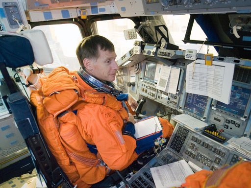 STS-335 crew during CCTII Post Insertion/Deorbit Prep 91020