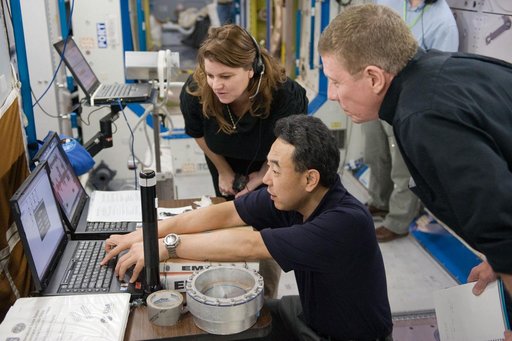 Expedition 28 and Expedition 29 crew members during joint Rountine Ops AC training