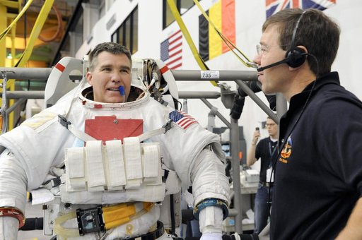 STS-133 Crew Training at the NBL with crew member Steve Bowen