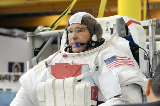 STS-133 Crew Training at the NBL with crew member Steve Bowen