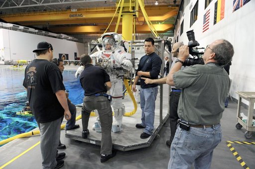 STS-133 Crew Training at the NBL with crew member Steve Bowen