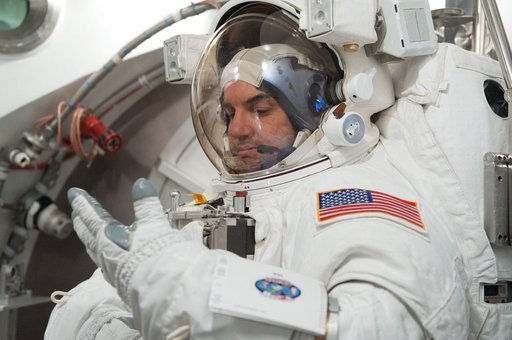 SSATA Crew Training and EMU Verification for STS-135 astronaut Rex Walheim