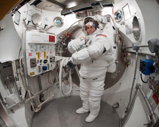 SSATA Crew Training and EMU Verification for STS-135 astronaut Rex Walheim