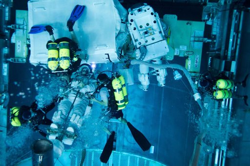 STS_135_NBL