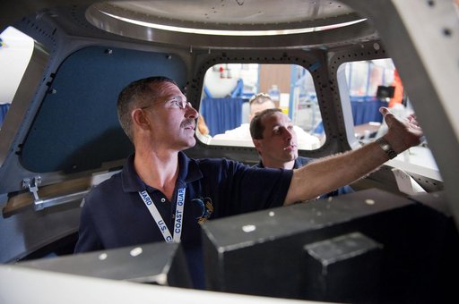 Expedition 29/30 ISS Habitability Equipment and Procedures training in ISS mockups.