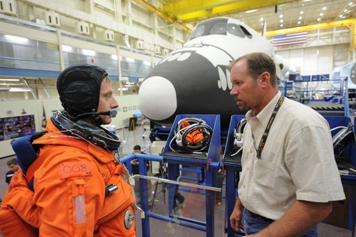 STS-135 crew and training team during CCT-II PRL Ingress/Egress training.