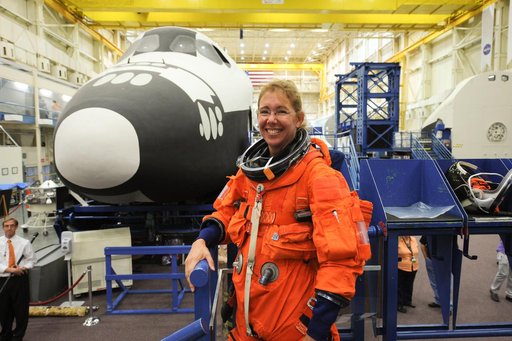 STS-135 crew and training team during CCT-II PRL Ingress/Egress training.