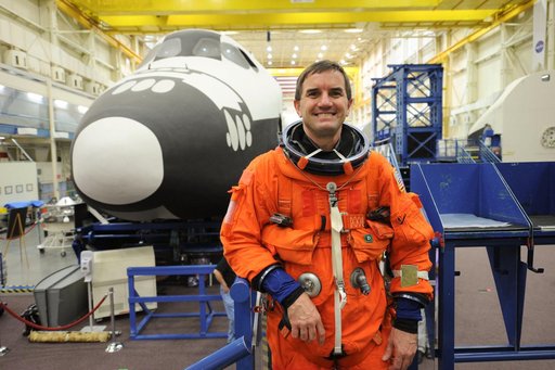 STS-135 crew and training team during CCT-II PRL Ingress/Egress training.