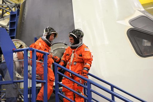 STS-135 crew and training team during CCT-II PRL Ingress/Egress training.