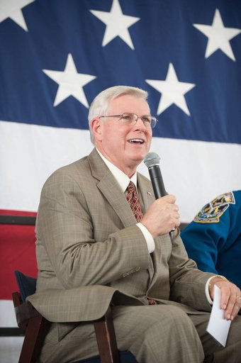 STS-134 Crew Return, Ellington 990