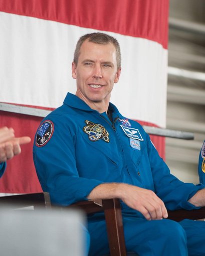 STS-134 Crew Return, Ellington 990