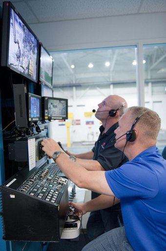 Final space shuttle crew training session in the NBL